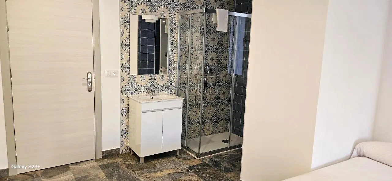 Pensión Hostal Nervion Sevilla