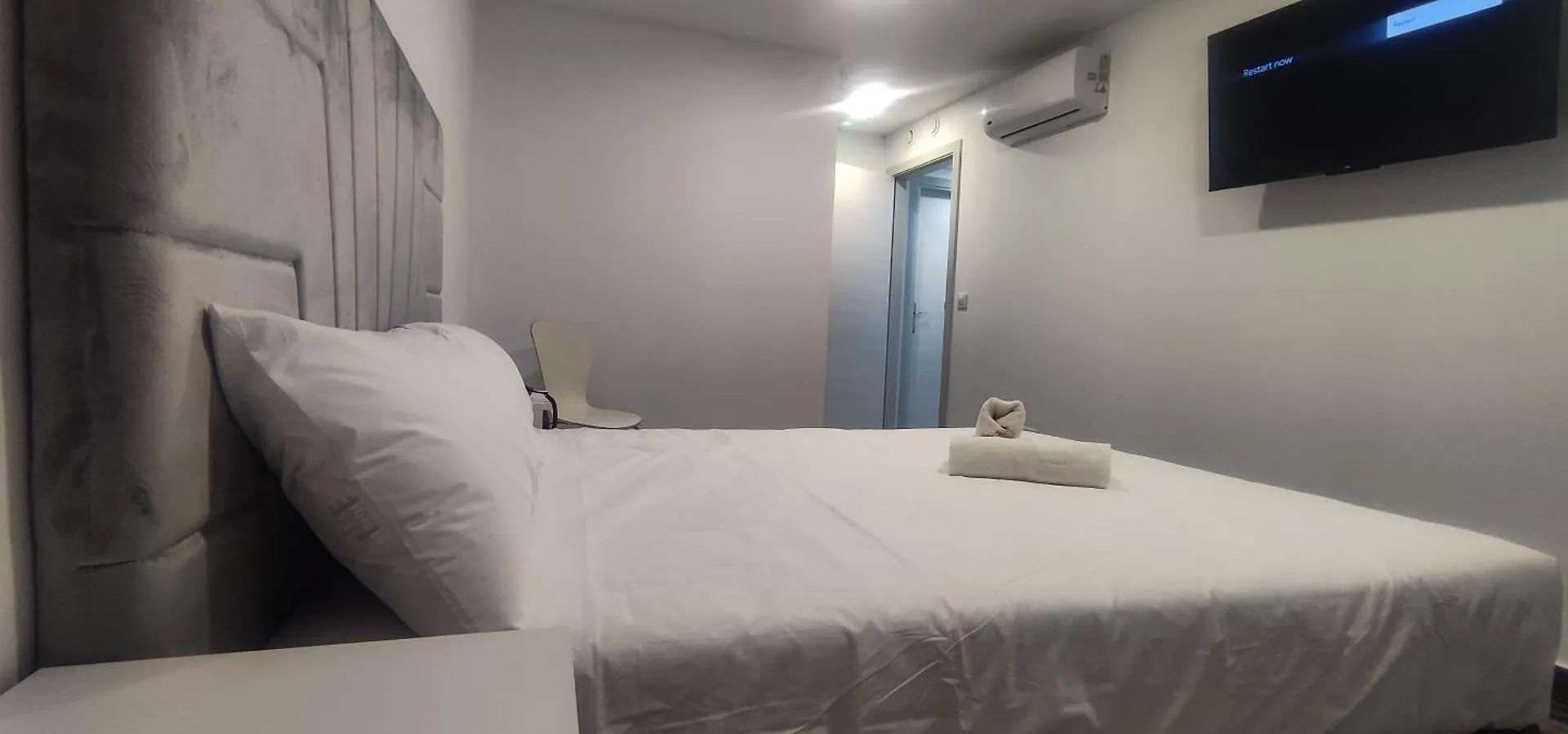 Pensión Hostal Nervion Sevilla